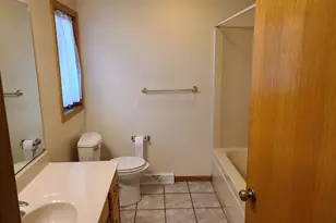 3158 S 33rd St, La Crosse, WI 54601 - Photo 7