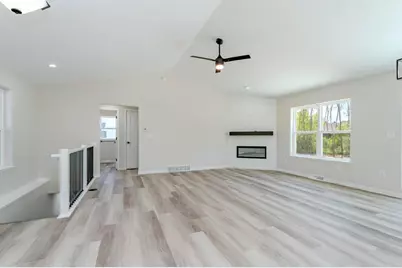 621 Amberwood Way, Plover, WI 54467 - Photo 11