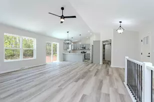 621 Amberwood Wy, Plover, WI 54467 - Photo 13