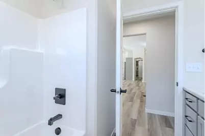 621 Amberwood Way, Plover, WI 54467 - Photo 39