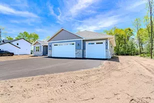 621 Amberwood Wy, Plover, WI 54467 - Photo 3
