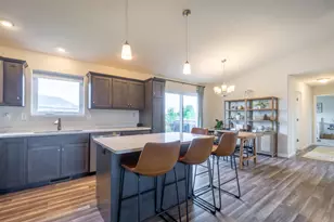 2221 Pond View Pl, Kronenwetter, WI 54455 - Photo 13