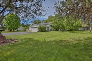 2167 Meadow Dr, Kronenwetter, WI 54455 - Photo 3
