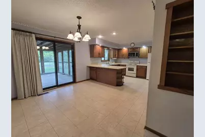 406 S Hawthorne Avenue, Marshfield, WI 54449 - Photo 5