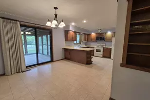 406 S Hawthorne Ave, Marshfield, WI 54449 - Photo 5