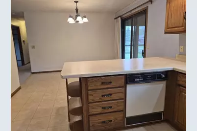 406 S Hawthorne Avenue, Marshfield, WI 54449 - Photo 9