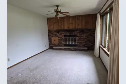 406 S Hawthorne Avenue, Marshfield, WI 54449 - Photo 3