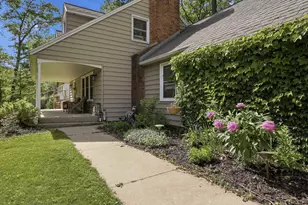 408 W Mapleridge Dr, Stevens Point, WI 54481 - Photo 3