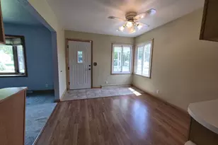 708 S Felker Ave, Marshfield, WI 54449 - Photo 3