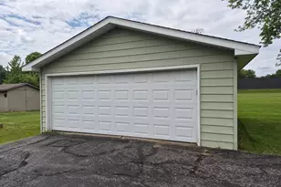708 S Felker Ave, Marshfield, WI 54449 - Photo 37