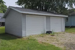 202 W Arnold St, Marshfield, WI 54449 - Photo 3