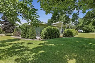 1024 Sunset Blvd, Stevens Point, WI 54481 - Photo 3