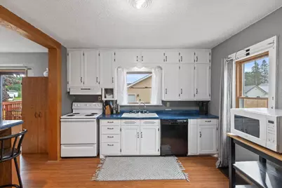 1910 Cliff Street, Wisconsin Rapids, WI 54494 - Photo 3