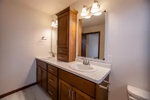 2200 S Cottonwood Ave, Marshfield, WI 54449 - Photo 23