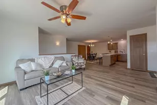 890 Morning Star Ln, Plover, WI 54467 - Photo 7