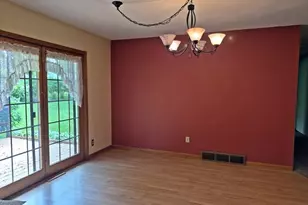422 E Forest St, Marshfield, WI 54449 - Photo 9
