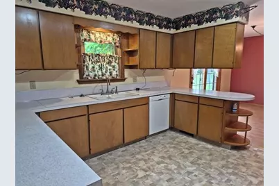 422 E Forest Street, Marshfield, WI 54449 - Photo 7