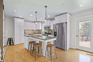 7691 Merryland Dr, Rosholt, WI 54473 - Photo 11