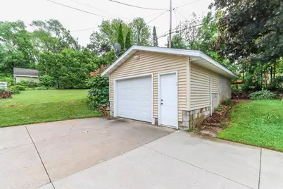 807 Nina Avenue, Wausau, WI 54403 - Photo 5