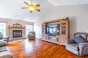 1430 Sumner St, Wausau, WI 54403 - Photo 9