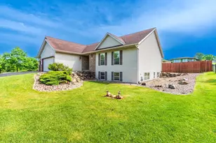 1430 Sumner St, Wausau, WI 54403 - Photo 3