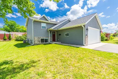 907 S 22nd Avenue, Wausau, WI 54401 - Photo 3
