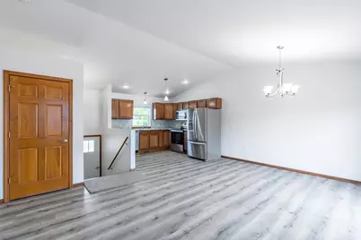 907 S 22nd Avenue, Wausau, WI 54401 - Photo 9