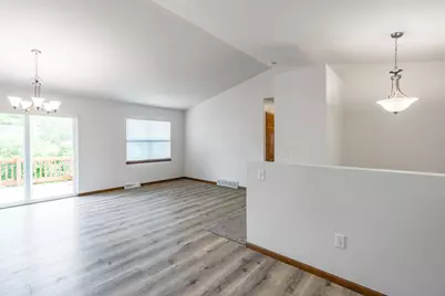 907 S 22nd Avenue, Wausau, WI 54401 - Photo 15
