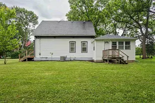 265 S Jackson St, Iola, WI 54945 - Photo 33