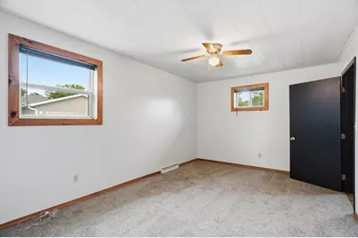 608 E 9th Street, Marshfield, WI 54449 - Photo 17