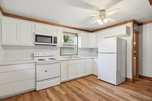 608 E 9th St, Marshfield, WI 54449 - Photo 7