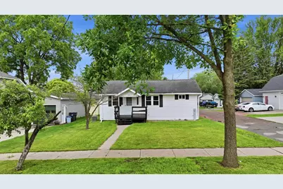 608 E 9th Street, Marshfield, WI 54449 - Photo 1
