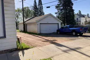 711 Prospect Ave, Wausau, WI 54403 - Photo 3