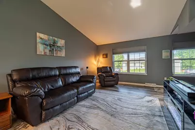 1304 N 2nd Avenue, Wausau, WI 54401 - Photo 11