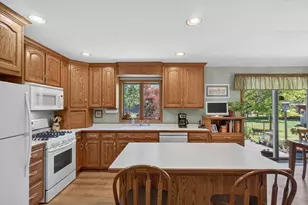 1012 W 4th St, Nekoosa, WI 54457 - Photo 3