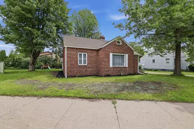 603 Michigan Avenue, Stevens Point, WI 54481 - Photo 3