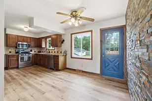 308 Ann Dr, Stevens Point, WI 54482 - Photo 17