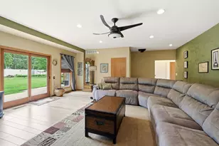 308 Ann Dr, Stevens Point, WI 54482 - Photo 11