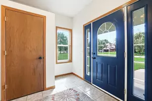 308 Ann Dr, Stevens Point, WI 54482 - Photo 5