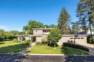 910 N 13th St, Wausau, WI 54403 - Photo 3