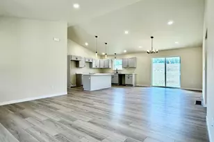 1351 Knapp St, Menomonie, WI 54729 - Photo 9