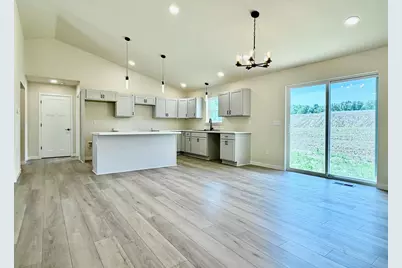 1351 Knapp Street, Menomonie, WI 54729 - Photo 11