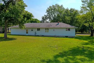 303 S 2nd Lane, Abbotsford, WI 54405 - Photo 11