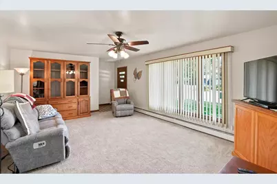 303 S 2nd Lane, Abbotsford, WI 54405 - Photo 5