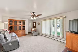 303 S 2nd Ln, Abbotsford, WI 54405 - Photo 5