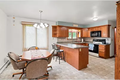 303 S 2nd Lane, Abbotsford, WI 54405 - Photo 3