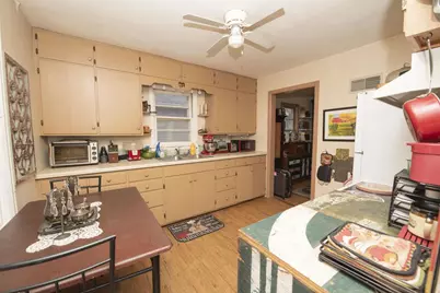 617 Fourth Avenue, Stevens Point, WI 54481 - Photo 3