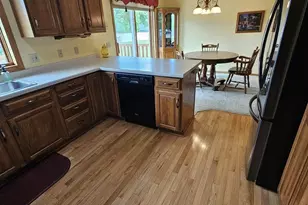 2320 James Ave, Altoona, WI 54720 - Photo 9