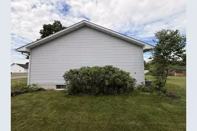 2320 James Avenue, Altoona, WI 54720 - Photo 3