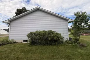 2320 James Ave, Altoona, WI 54720 - Photo 3